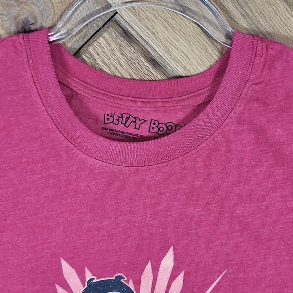 Betty Boop "Hotter Than You!" Graphic Red Womens T Shirt Size XL Cotton Blend - Picture 3 of 5